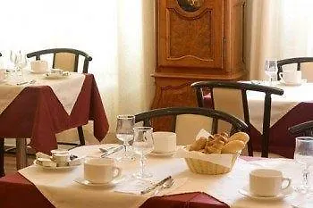 Hotel Les Comtes De Pardiac 玛西亚克