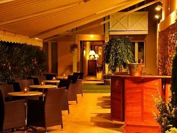 Hotel Les Comtes De Pardiac 玛西亚克